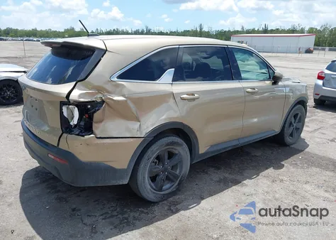 2021 Kia Sorento Lx z USA, uszkodzony, nr VIN 5XYRG4LC3MG005807